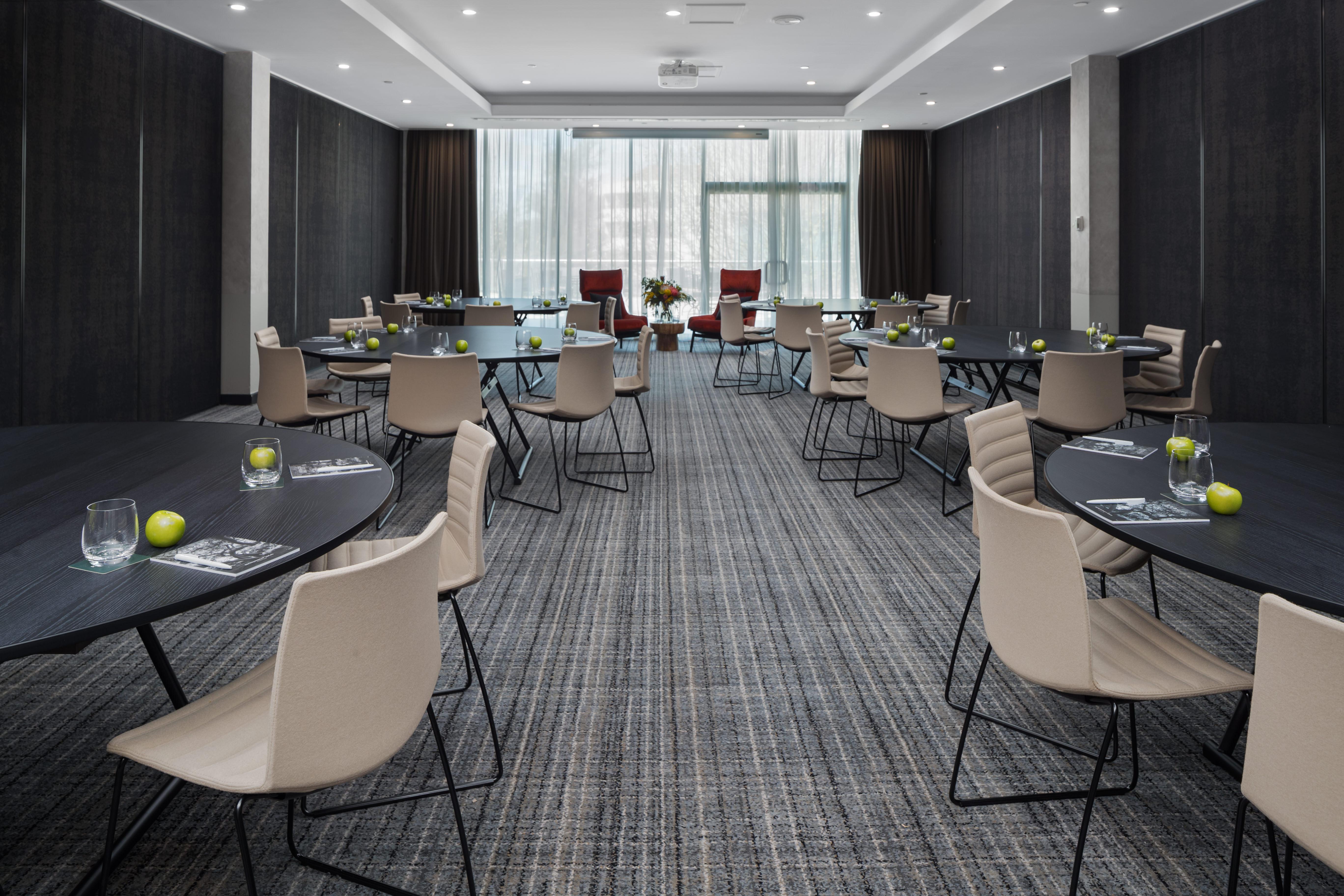 Rydges Canberra Extérieur photo