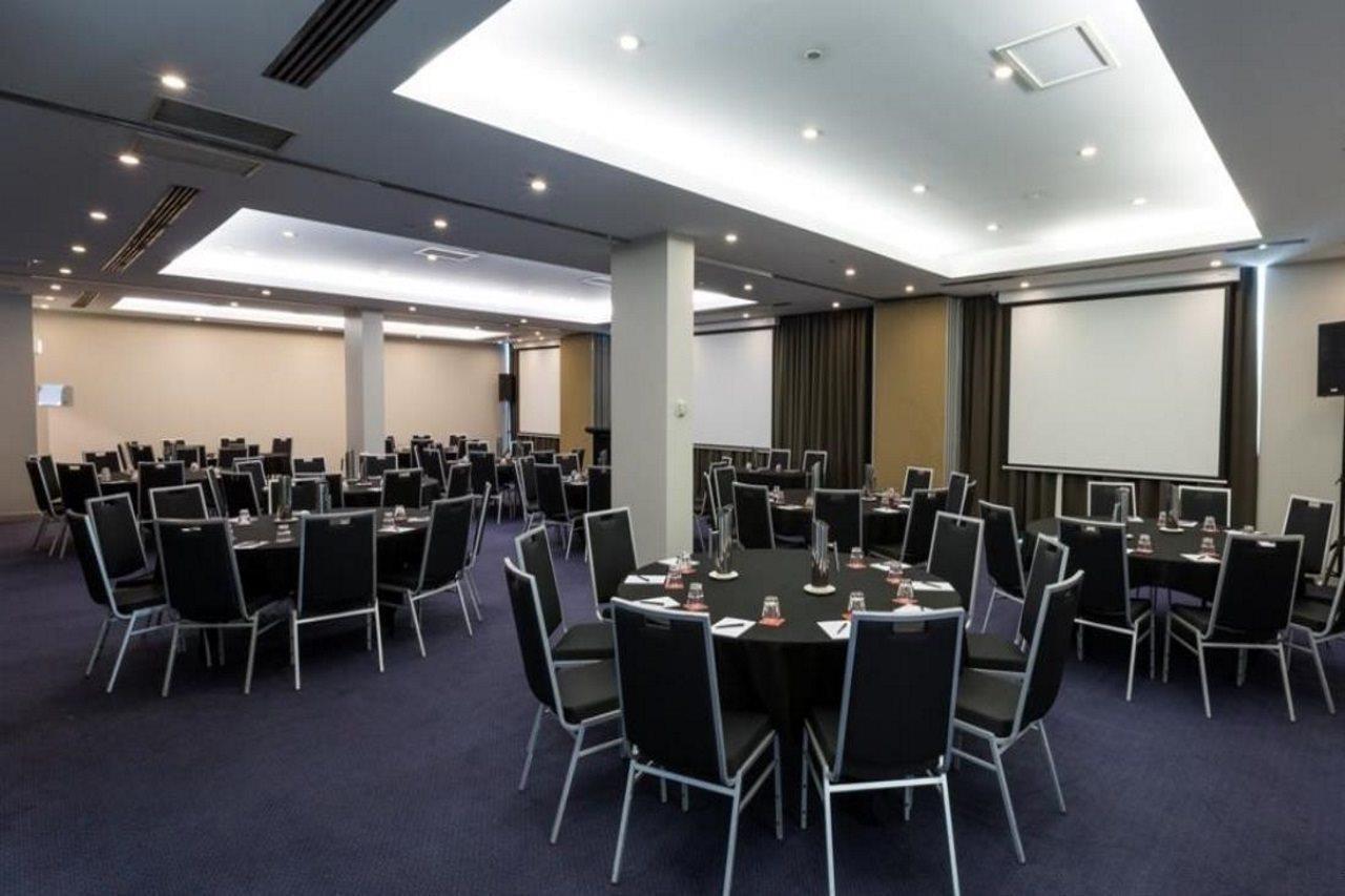 Rydges Canberra Extérieur photo